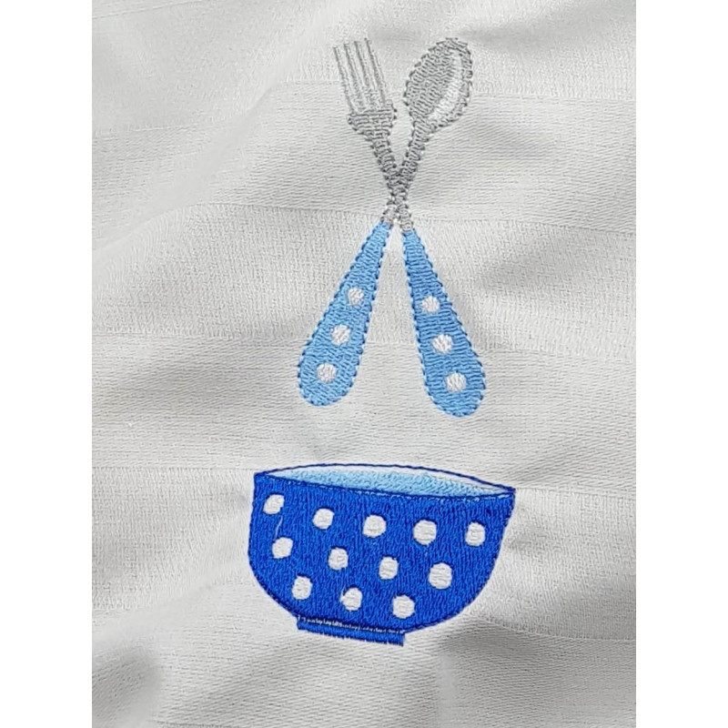 Serviette de table bol et couverts pour enfant