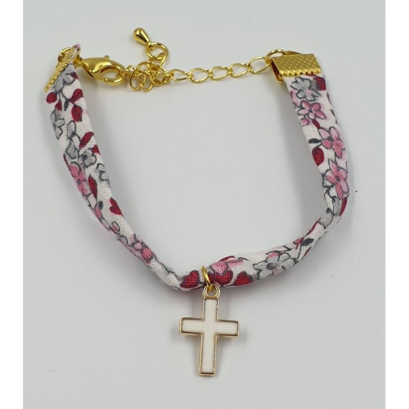 Bracelet cordon avec une croix dorée et blanche