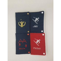 Pochette pour médailles et carnet ESF de Ski Montagnes enneigées