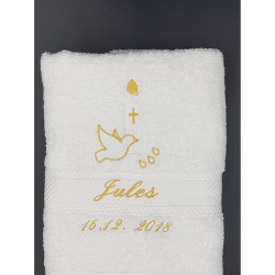 drap de bain de baptême brodé dans notre atelier