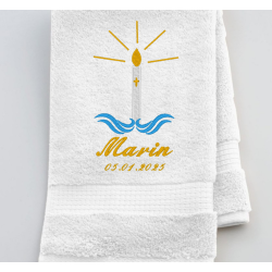 drap de bain de baptême brodé dans notre atelier