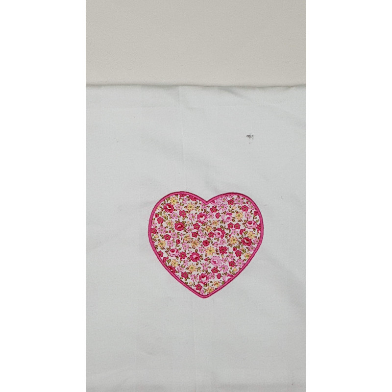 Lange brodé Coeur en tissu rose