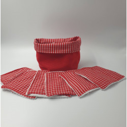 Panier rouge écossais  et ses lingettes